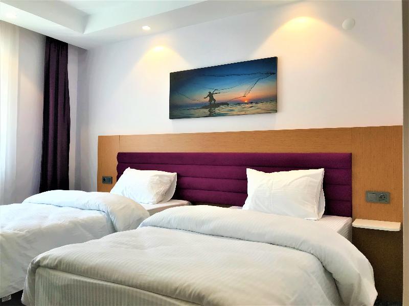 Golden Inn Hotel Uzungoel Eksteriør billede