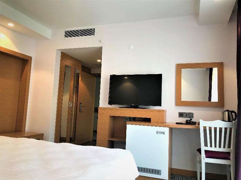 Golden Inn Hotel Uzungoel Eksteriør billede